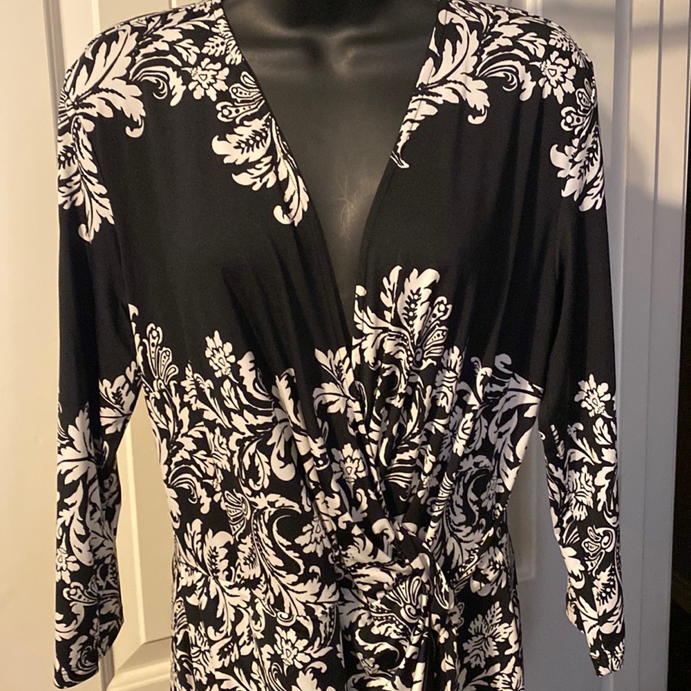 Lovely black and white print dress